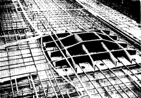 Скрытая металлическая  капитель в перекрытиях гостиницы "Виру" в Талине